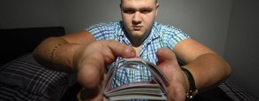 Magician with No Hands Goes Viral