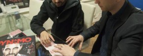 Dynamo Teaches Magic to Reporter