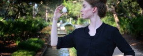Illusionist Jeanette Andrews Fools Chicago and The Internet