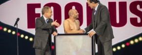 Vinny Grosso Gets Naked and Fools Penn and Teller